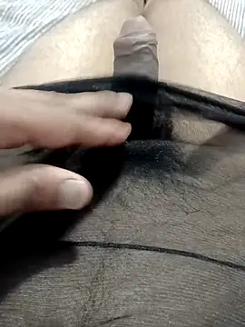 Hornyucum4me's cam snapshot