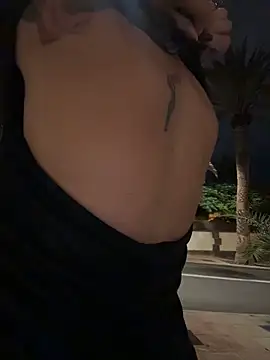 Ninabigtitied live sex cam