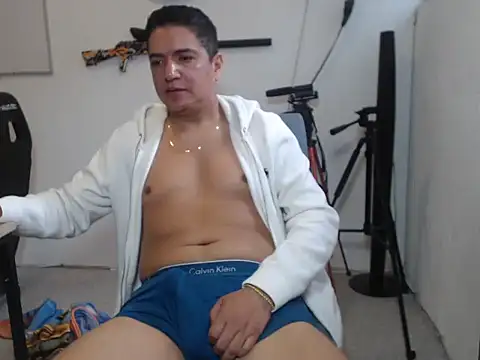 yayo_33 live sex cam