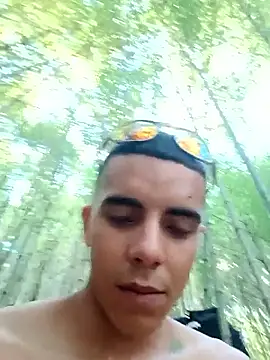 Restrepo300 live sex cam