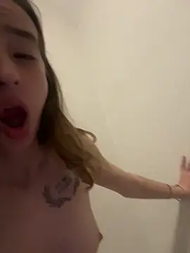 SeccySerena live sex cam