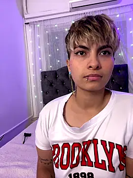 Clhoe___Ivana live sex cam