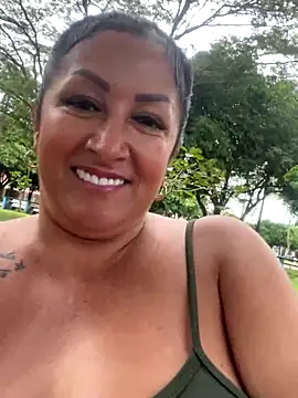 Milk_chloe live sex cam