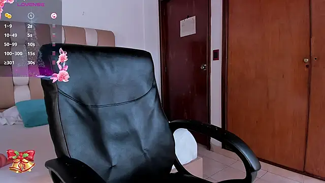 Karol_Yannil's cam snapshot