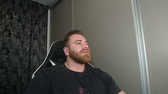 Thori92 live sex cam