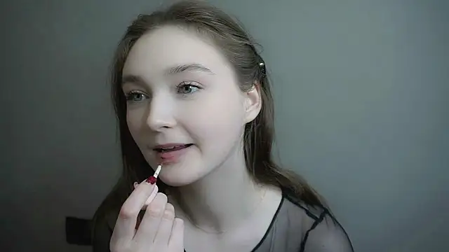 Eliravelvet's cam snapshot