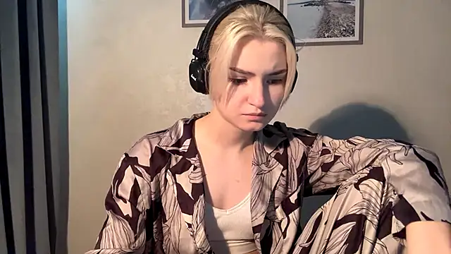 Cindi_Jacobs's cam snapshot