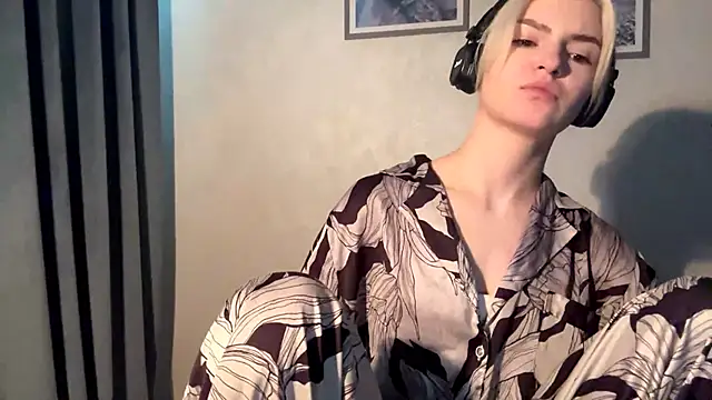 Cindi_Jacobs's cam snapshot