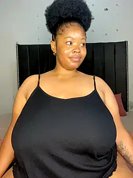 LunaCovenn's cam snapshot