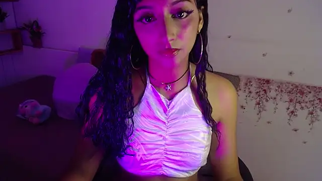 Emily_SoftSavage's cam snapshot