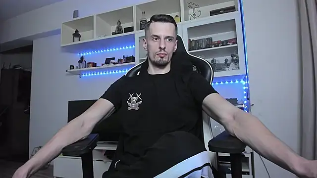 ToddClaytonn's cam snapshot