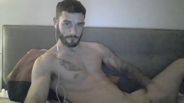 letsgetnaughty7's cam snapshot