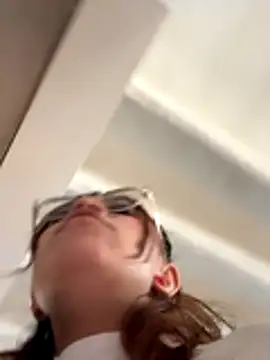 angie_rousse_'s cam snapshot