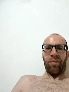 Loverboyxox77's cam snapshot