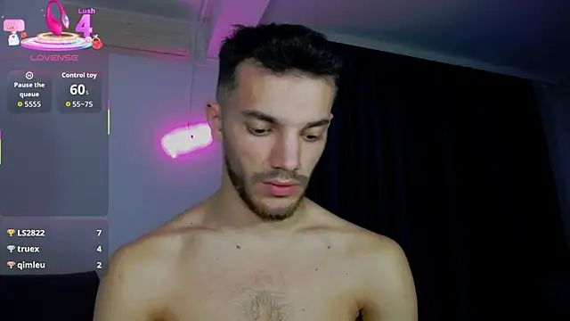 DominicValente's cam snapshot