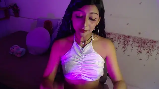 Emily_SoftSavage's cam snapshot