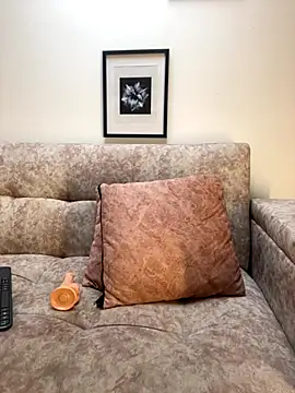 Madisonlaraa's cam snapshot