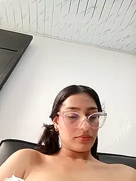 Ary-18 live sex cam