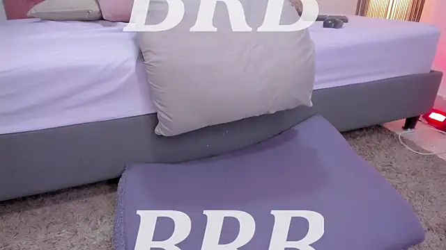 Secret_chells live sex cam