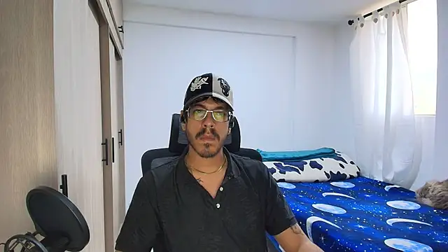 naitt_'s cam snapshot