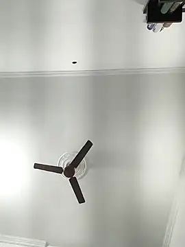 paro22_sex's cam snapshot