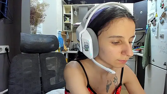 _Nika_Kik live sex cam