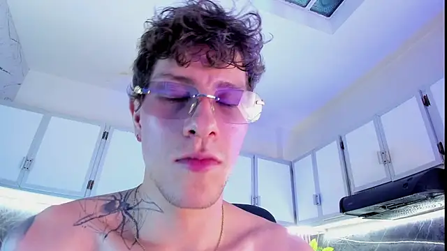 french_sexx's cam snapshot