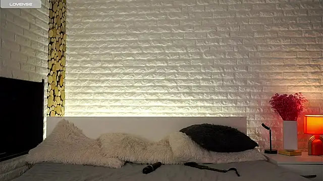 ElissaGlod live sex cam