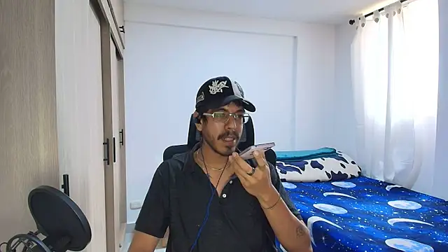 naitt_'s cam snapshot