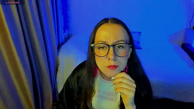 CurlySteph's cam snapshot