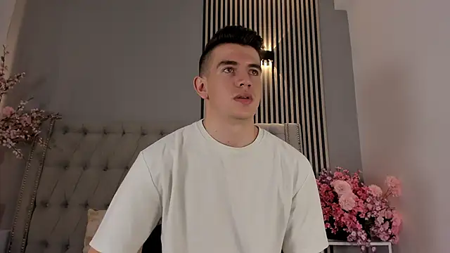 MikaelSlow live sex cam