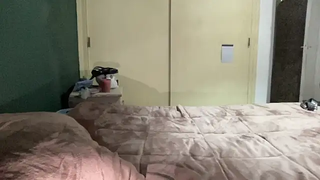 absoluthorrorfield live sex cam