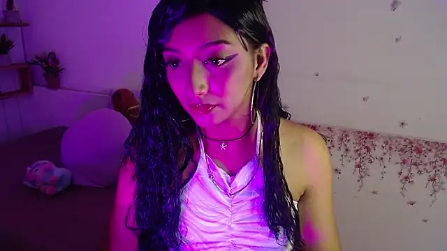 Emily_SoftSavage's cam snapshot