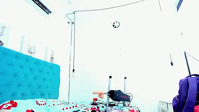 cris_dulce's cam snapshot