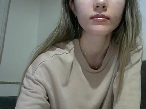 Erii18's cam snapshot