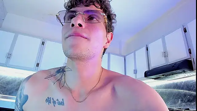 french_sexx's cam snapshot