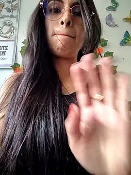 Astrid-- live sex cam