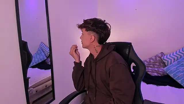 Tomy_Rox live sex cam