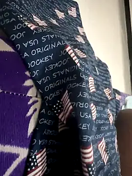 shreyas79's cam snapshot