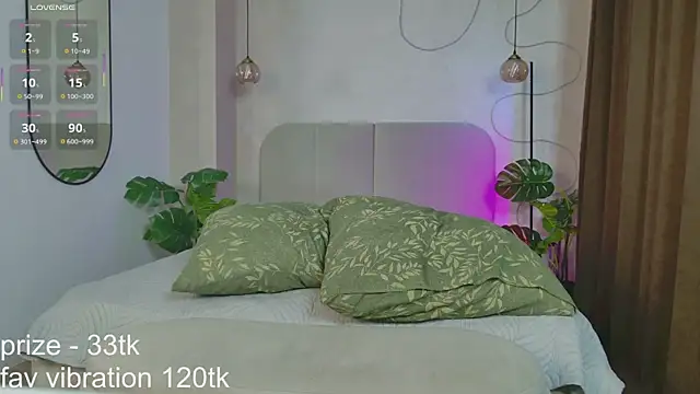 Mia_Cheers live sex cam