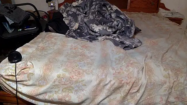 BBC_JoyBoi's cam snapshot