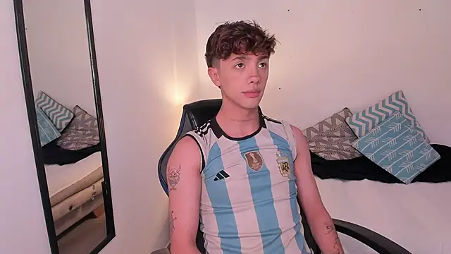 Tomy_Rox's cam snapshot