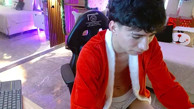 kaelwolf_tay's web cam