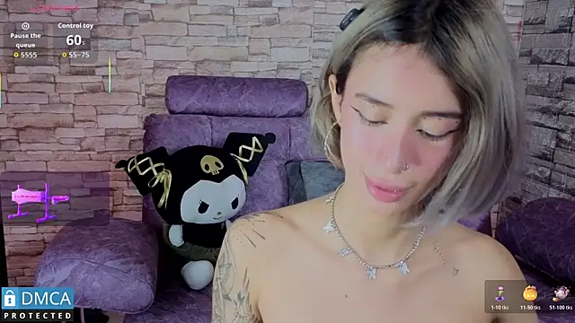 BellaOdisea live sex cam