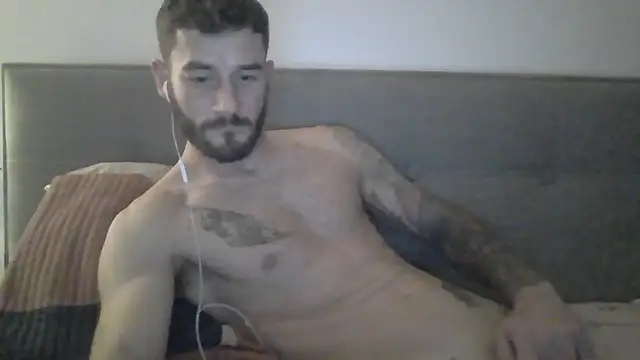 letsgetnaughty7's cam snapshot