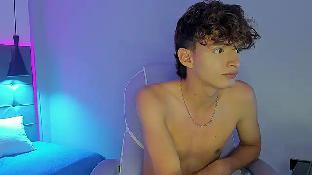 NicolasFerrer18 live sex cam