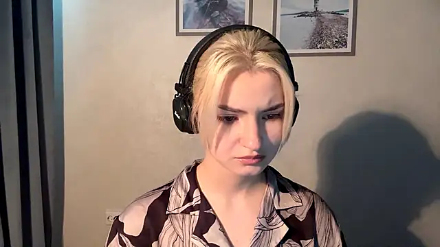 Cindi_Jacobs's cam snapshot