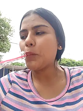 virgin_cunt's cam snapshot