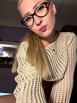 SenyaVibes's cam snapshot