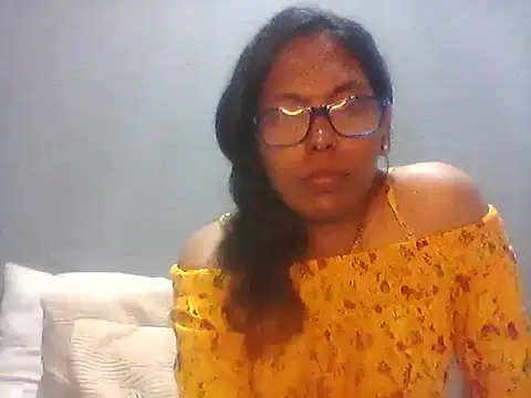 TiaBlaze's cam snapshot